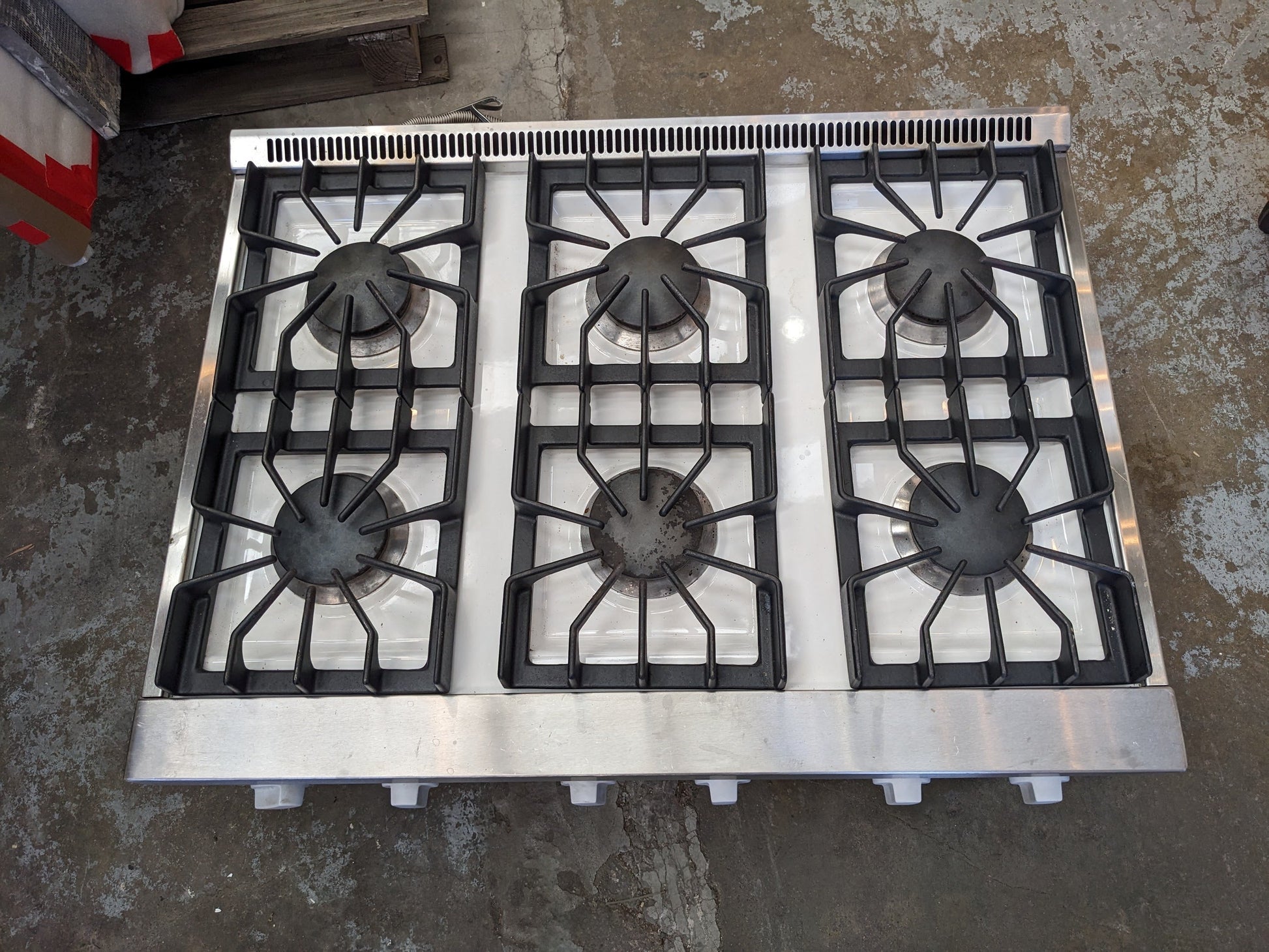 Viking 36" Gas Cooktop 6 Burners PlaceMakers, Inc. Shop